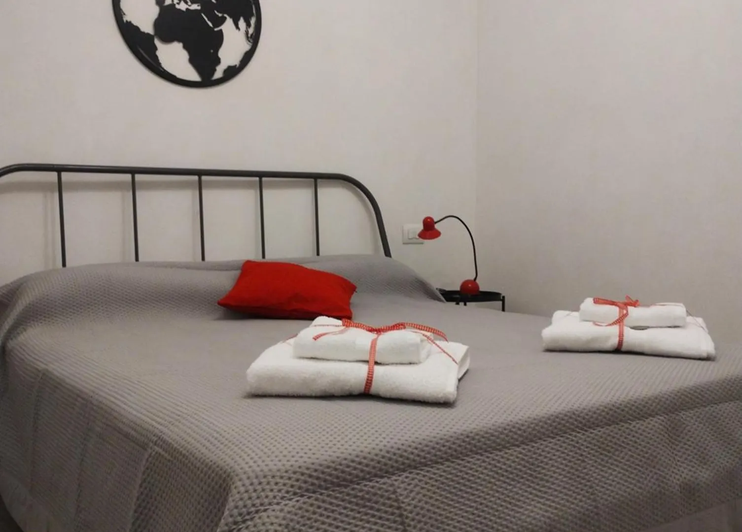 I Portici - Bergamo Apartment 0*,