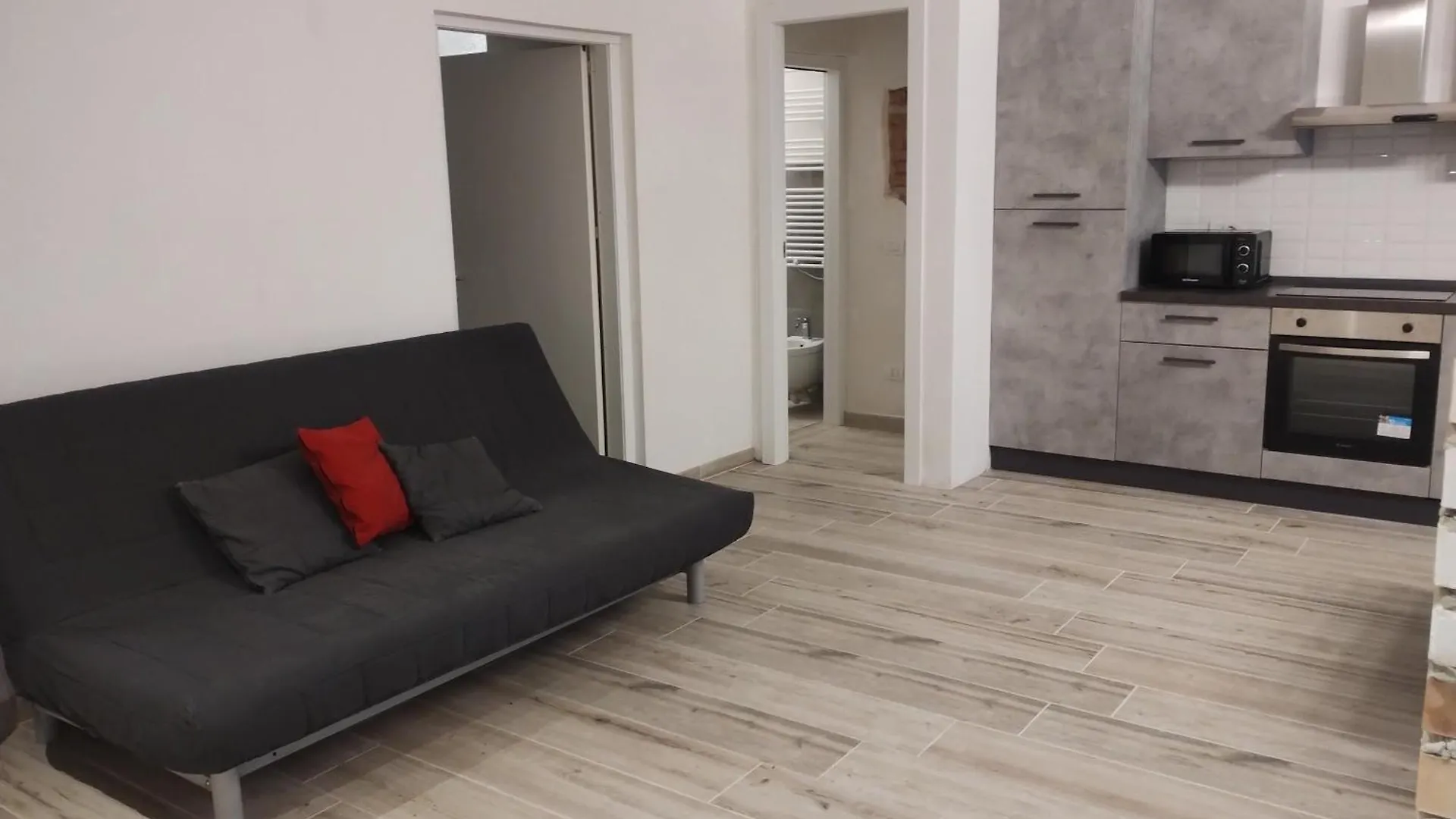 I Portici - Bergamo Apartment 0*,  إيطاليا
